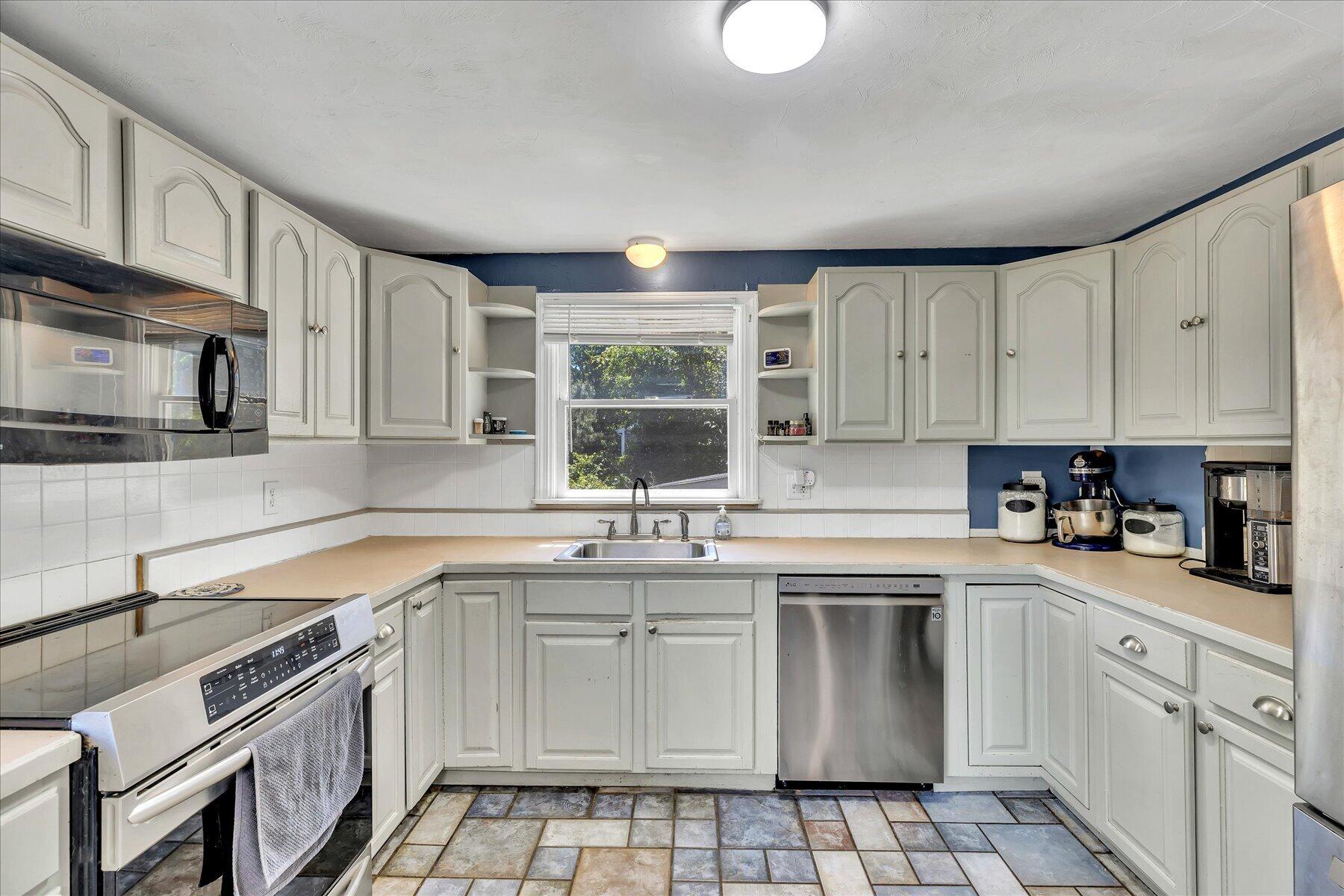 1 Jody Lane Forestdale MA 02644
