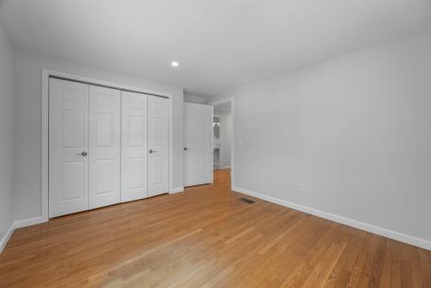 17 Kings Way Orleans MA 02653