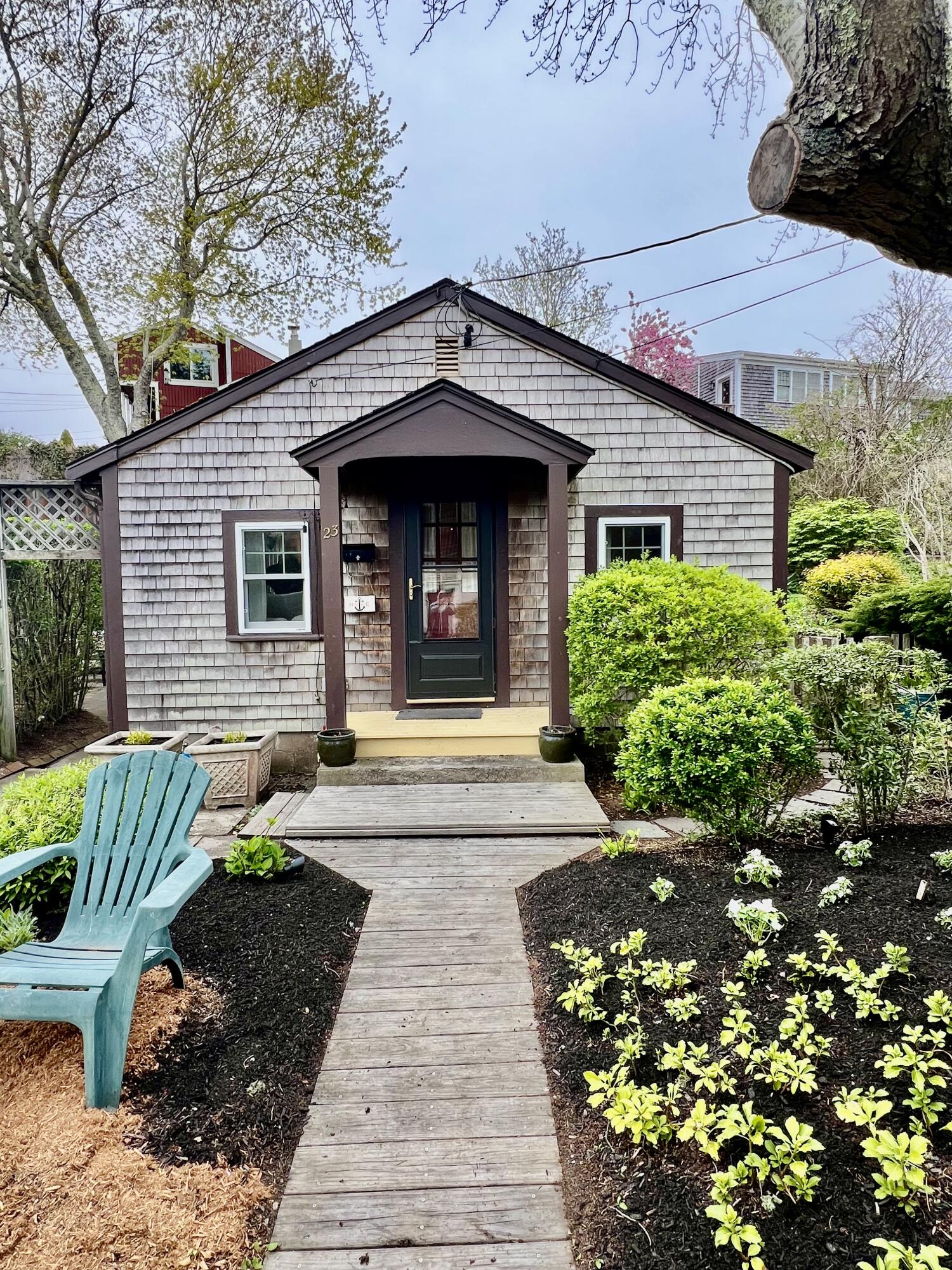 23 Cottage Street Provincetown MA 02657