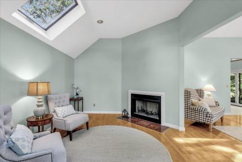 4 Florence Avenue Mashpee MA 02649