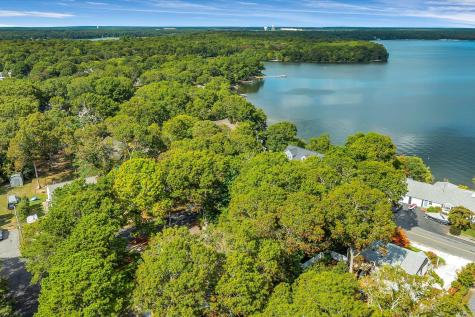 4 Florence Avenue Mashpee MA 02649