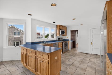 70 Menauhant Road Falmouth MA 02536