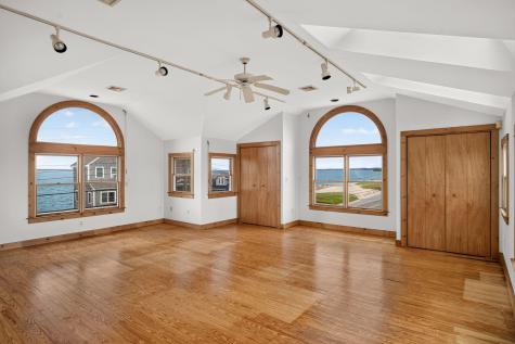 70 Menauhant Road Falmouth MA 02536