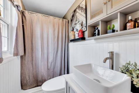 25 Frances Helen Road Yarmouth MA 02675
