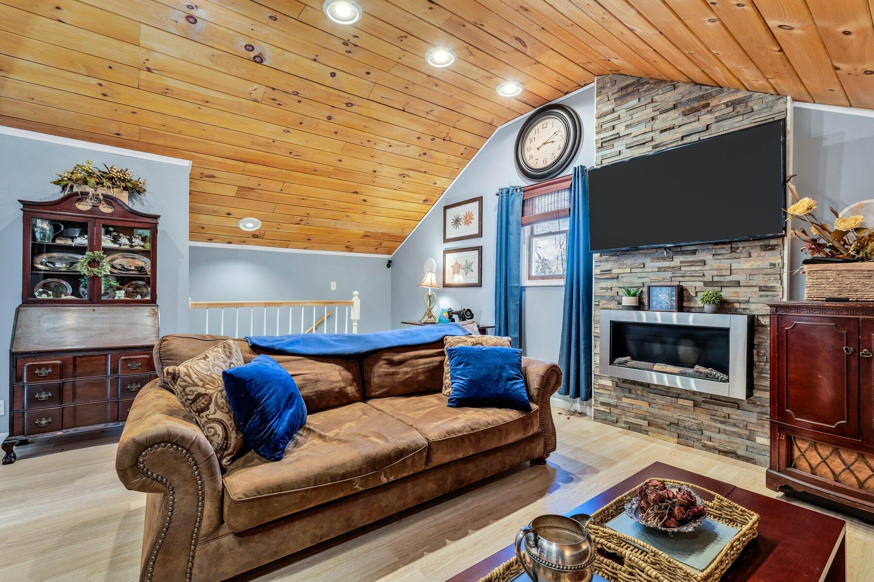 25 Frances Helen Road Yarmouth Port MA 02675