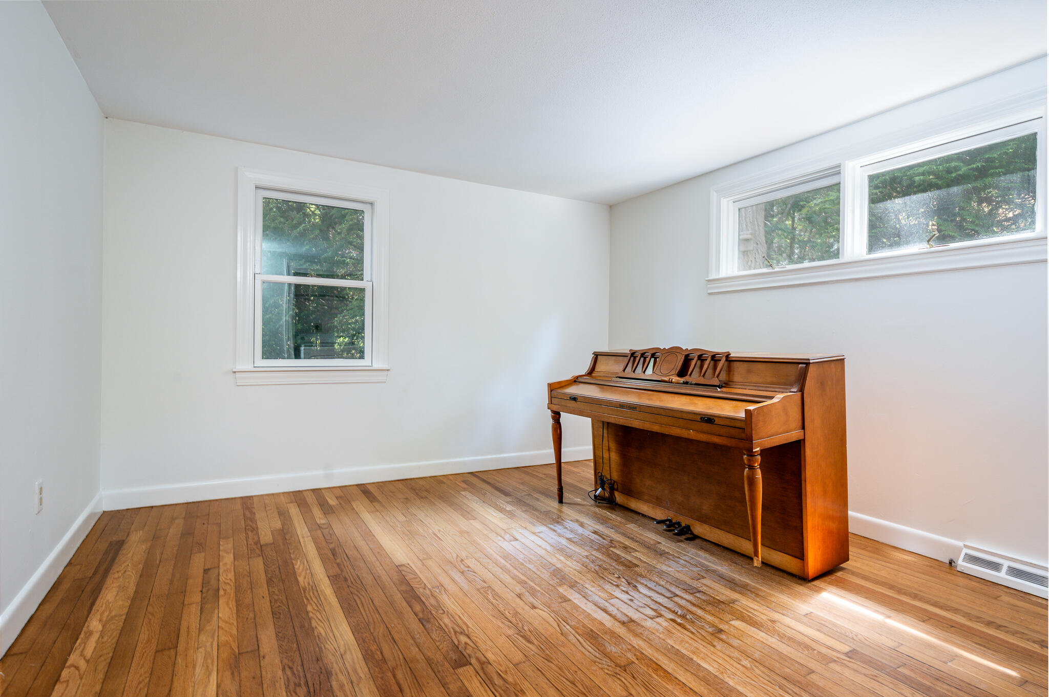 52 Ellis Circle Yarmouth MA 02675