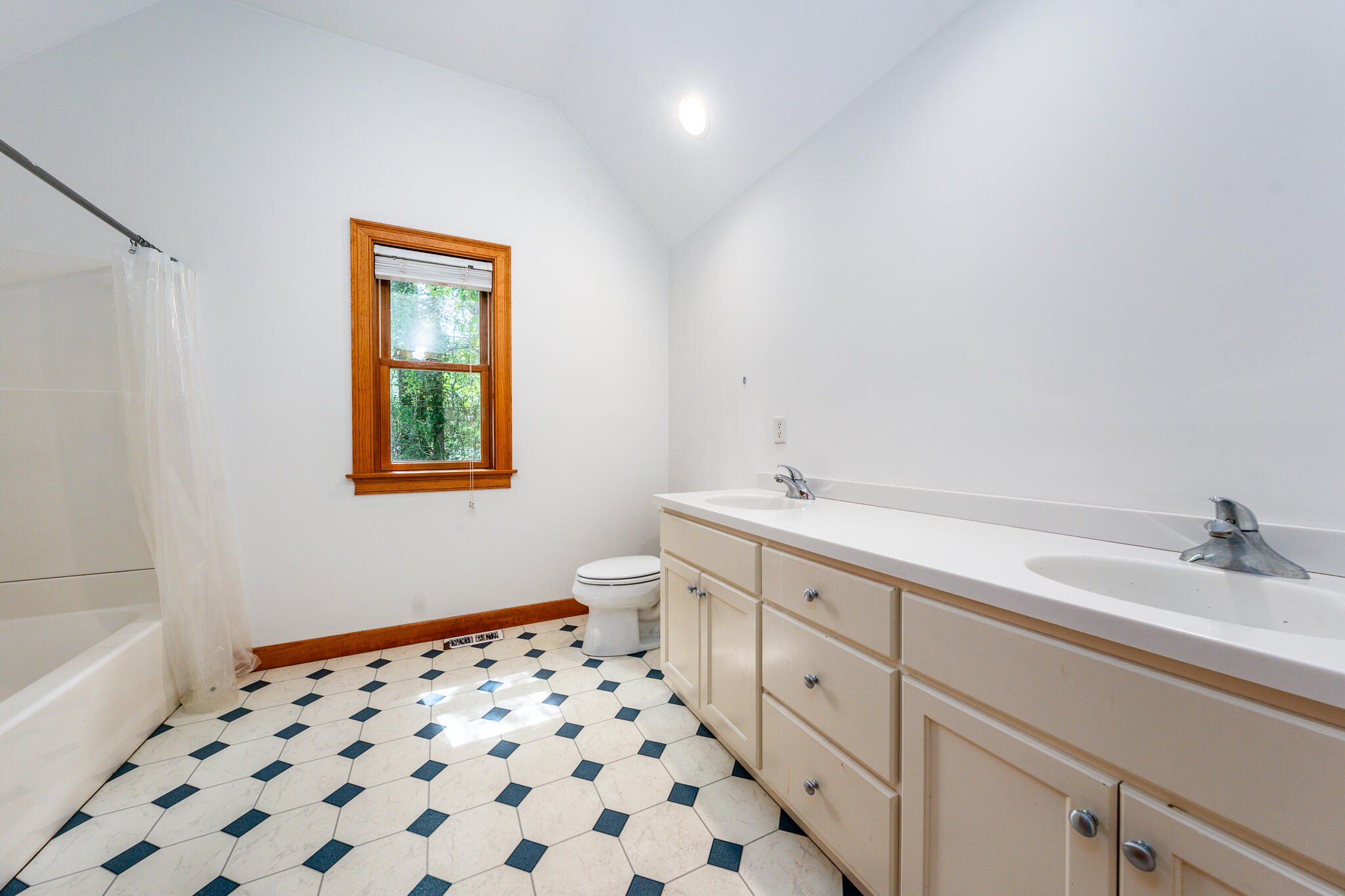 52 Ellis Circle Yarmouth MA 02675