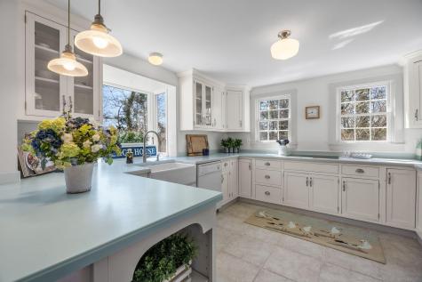 27 Whereaway Lane Wellfleet MA 02667