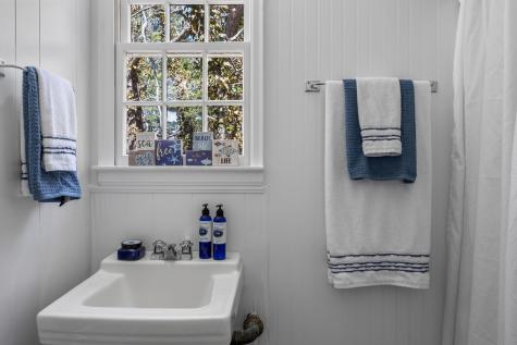 27 Whereaway Lane Wellfleet MA 02667