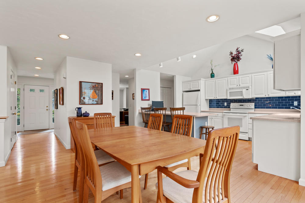 140 Falling Leaf Lane Osterville MA 02655