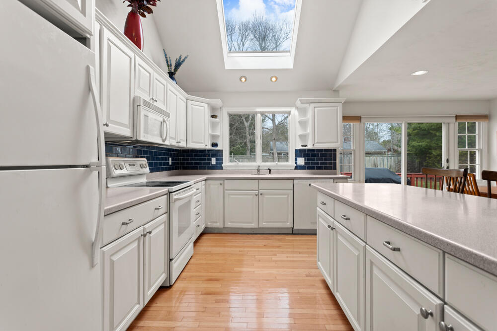 140 Falling Leaf Lane Osterville MA 02655