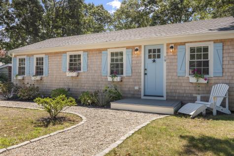 19 Sachem Drive Falmouth MA 02540