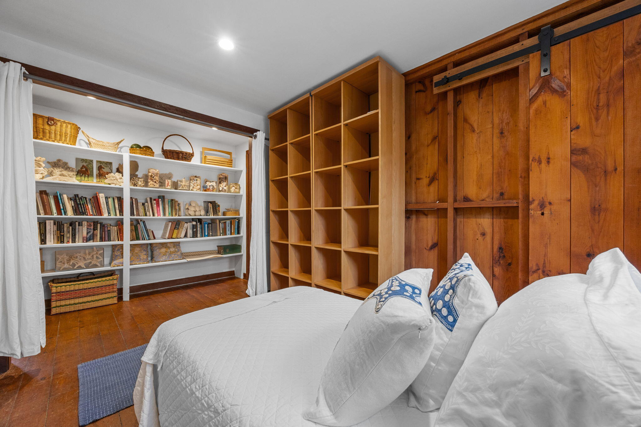 76 F R Lillie Road Falmouth MA 02540