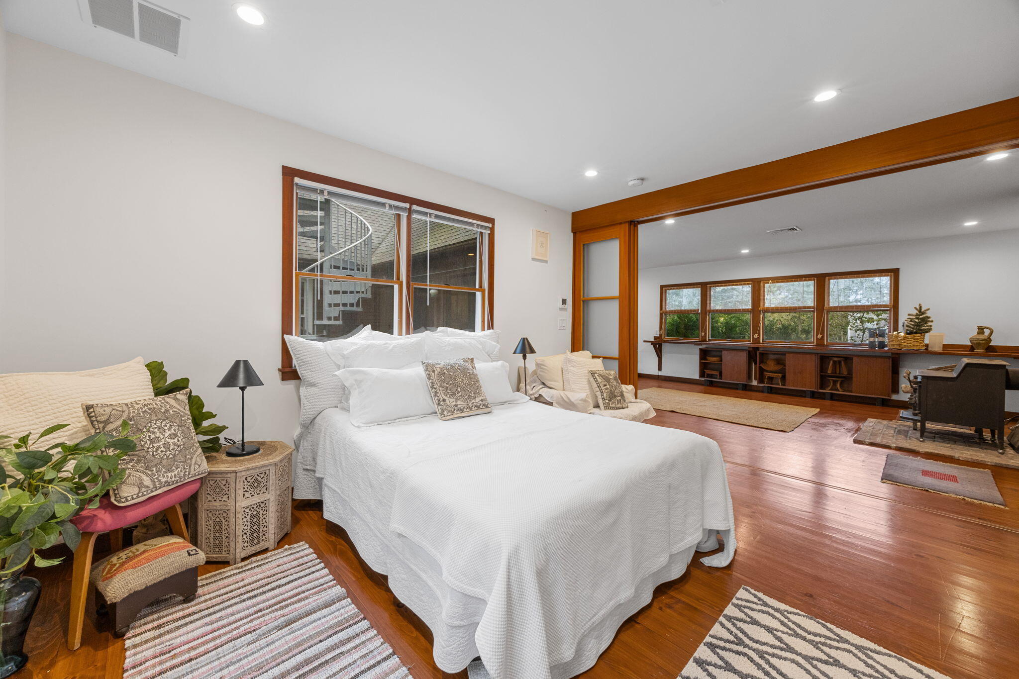 76 F R Lillie Road Falmouth MA 02540