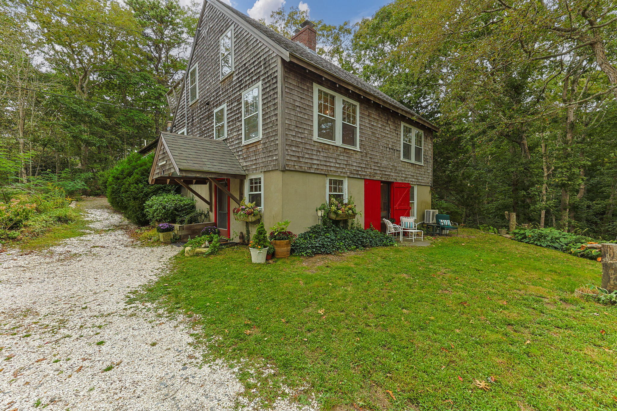 76 F R Lillie Road Falmouth MA 02540