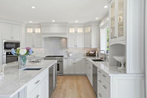 181 Daniels Island Road Mashpee MA 02649