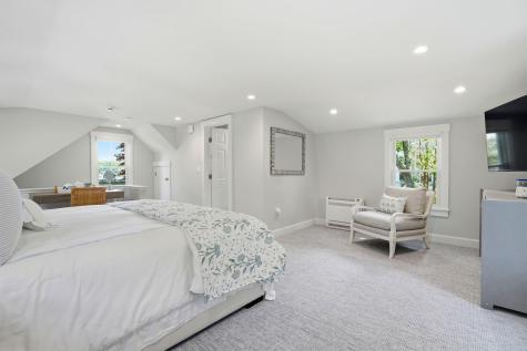 181 Daniels Island Road Mashpee MA 02649
