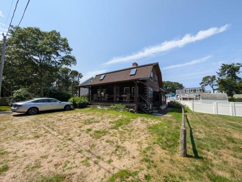 40 Daisy Hill Road Hyannis MA 02601