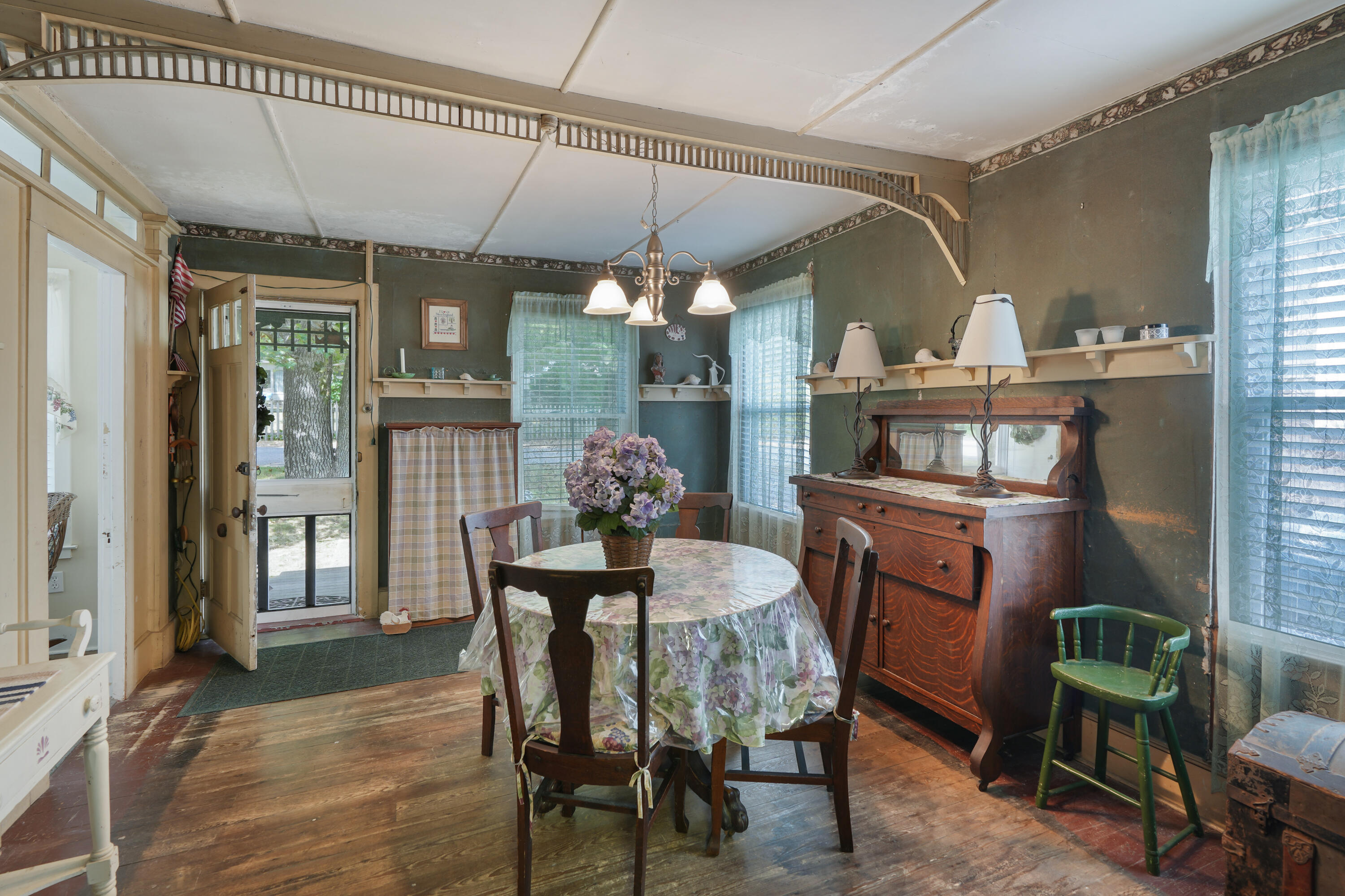 50 Canonicus Avenue Oak Bluffs MA 02557