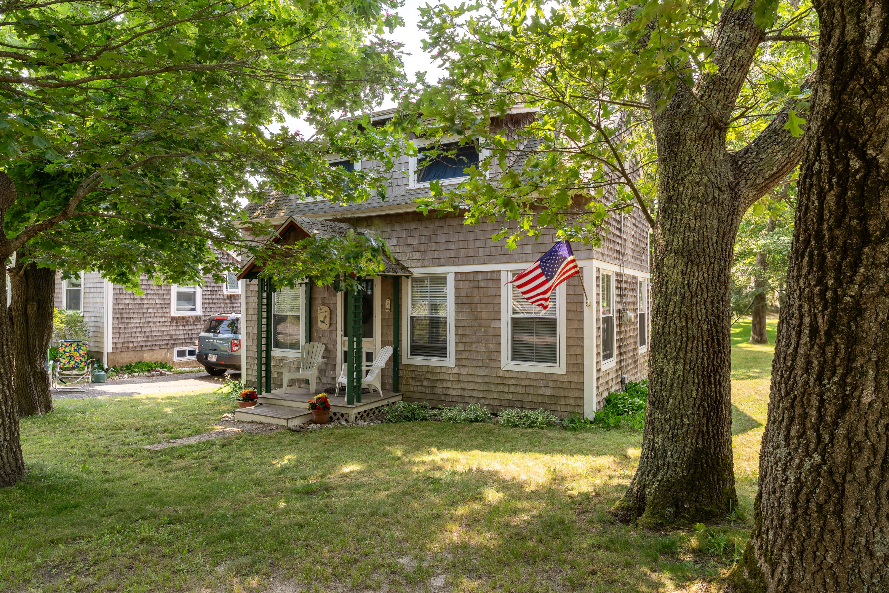 50 Canonicus Avenue Oak Bluffs MA 02557