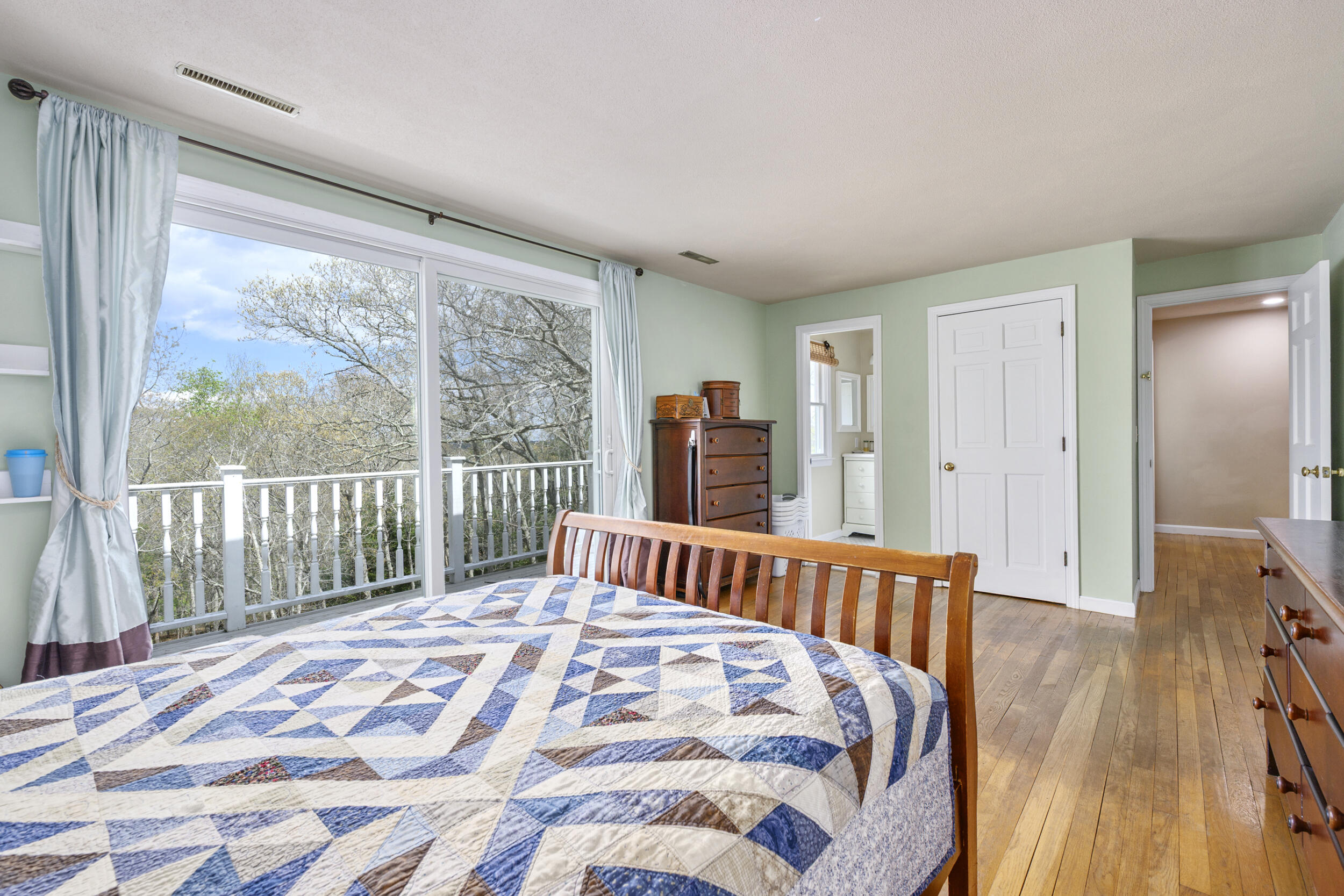 16 Old Toll Road Barnstable MA 02668