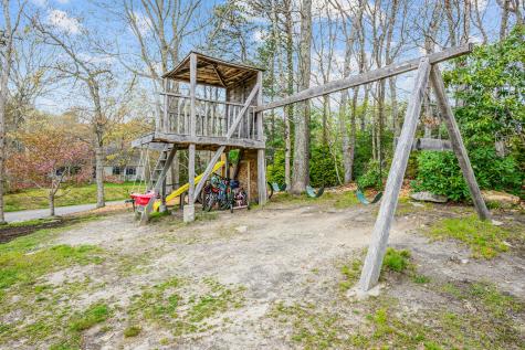 16 Old Toll Road Barnstable MA 02668