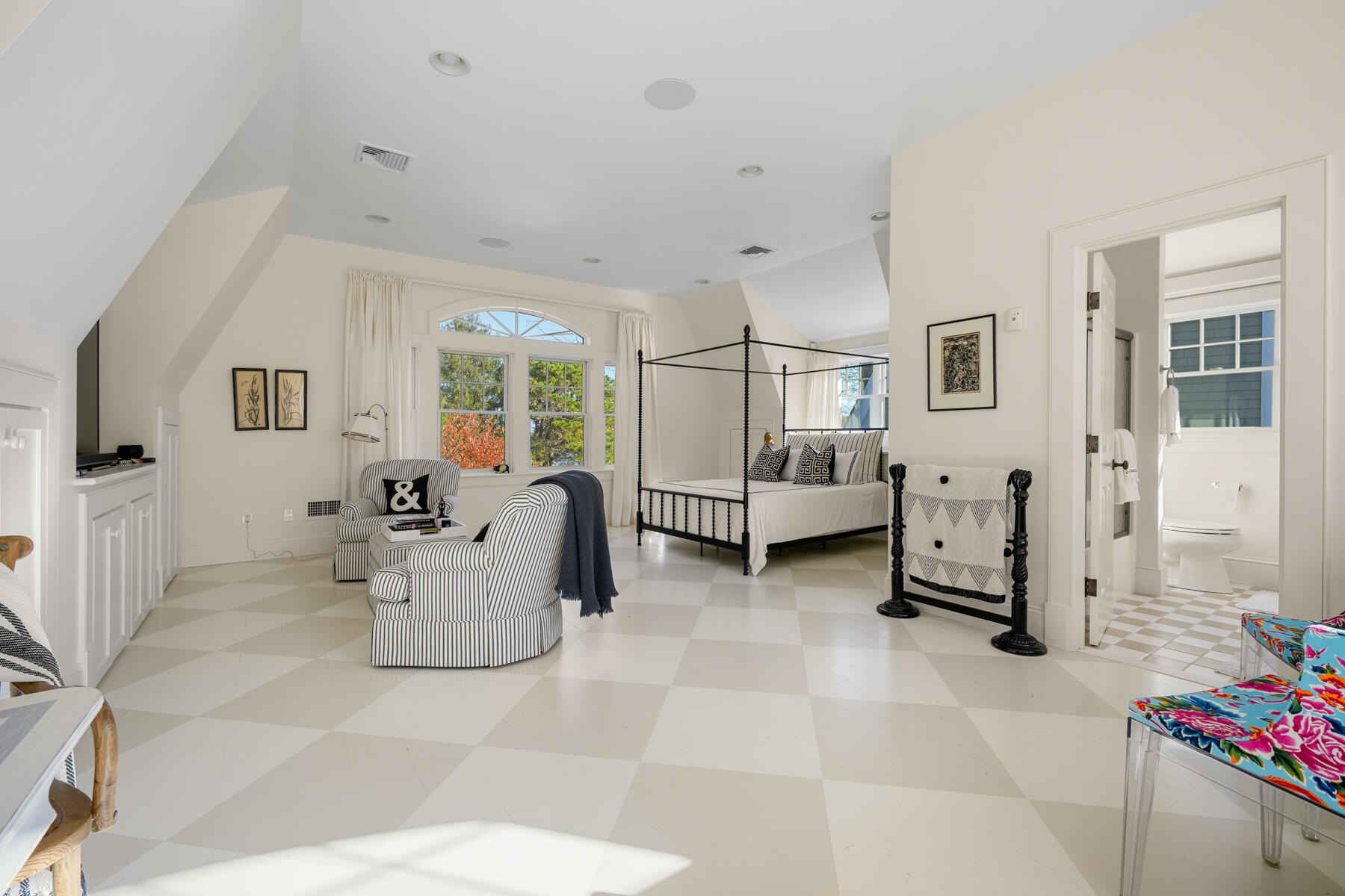 202 Daniels Island Road Mashpee MA 02649