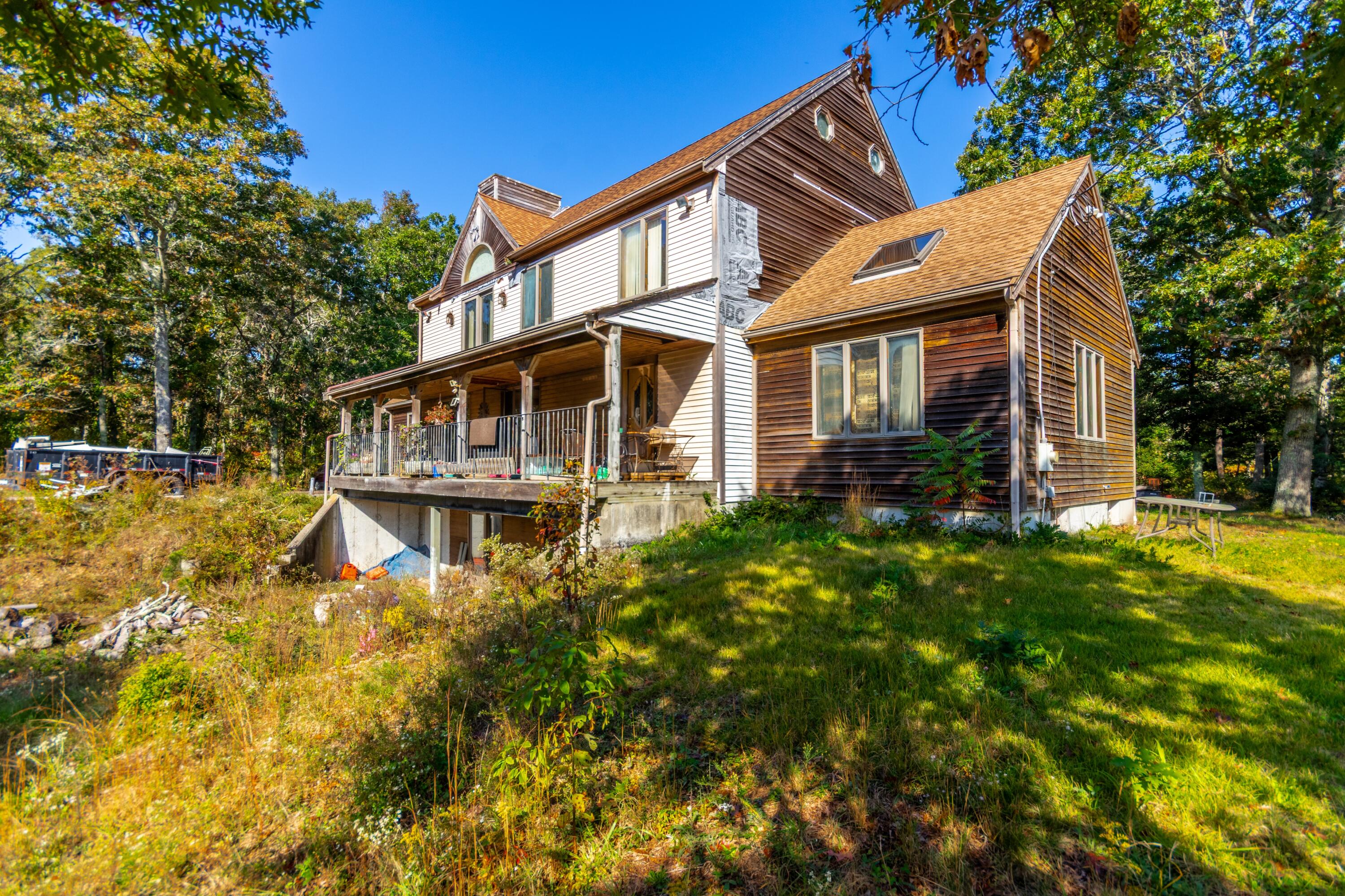 31 Quashnet Road Mashpee MA 02649