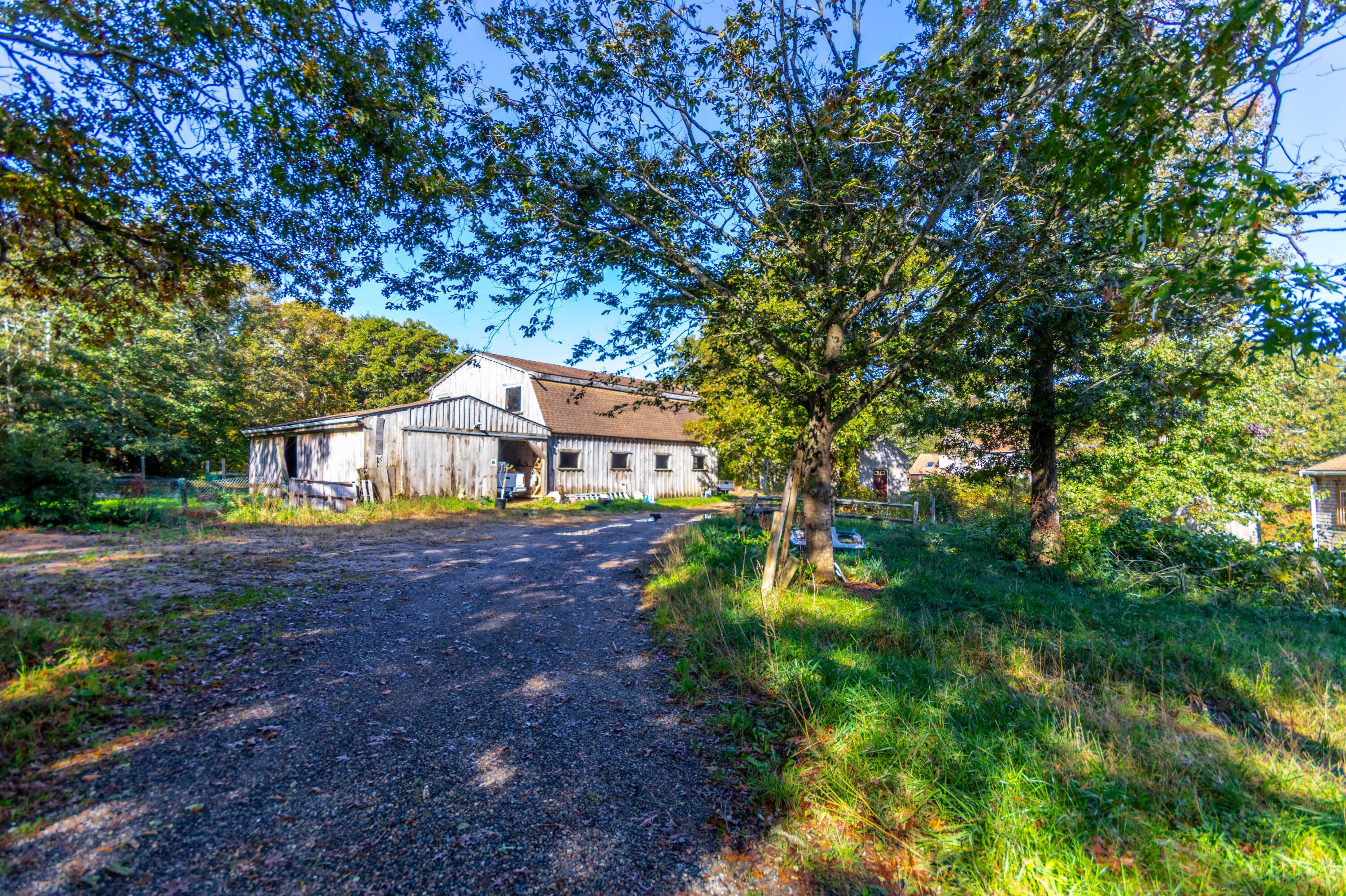 31 Quashnet Road Mashpee MA 02649