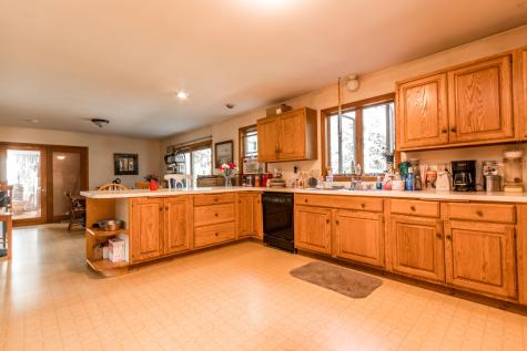 31 Quashnet Road Mashpee MA 02649