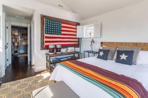 59 Commercial Street MA 02657