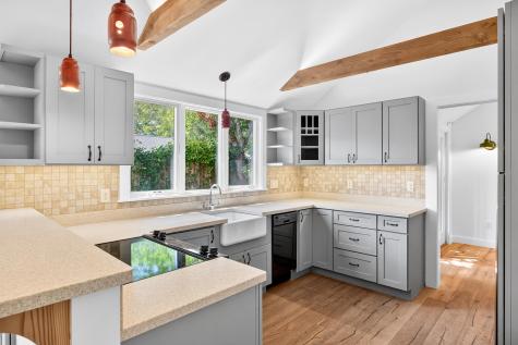 290A Bradford Street Provincetown MA 02657