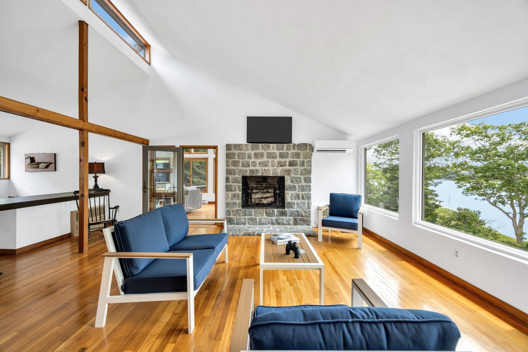 233 Scraggy Neck Road Cataumet MA 02534