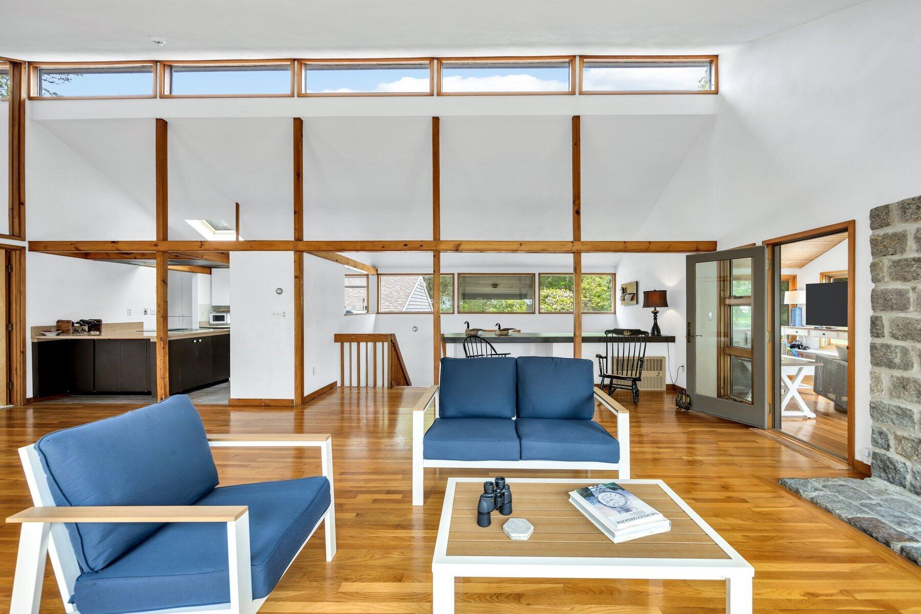 233 Scraggy Neck Road Cataumet MA 02534