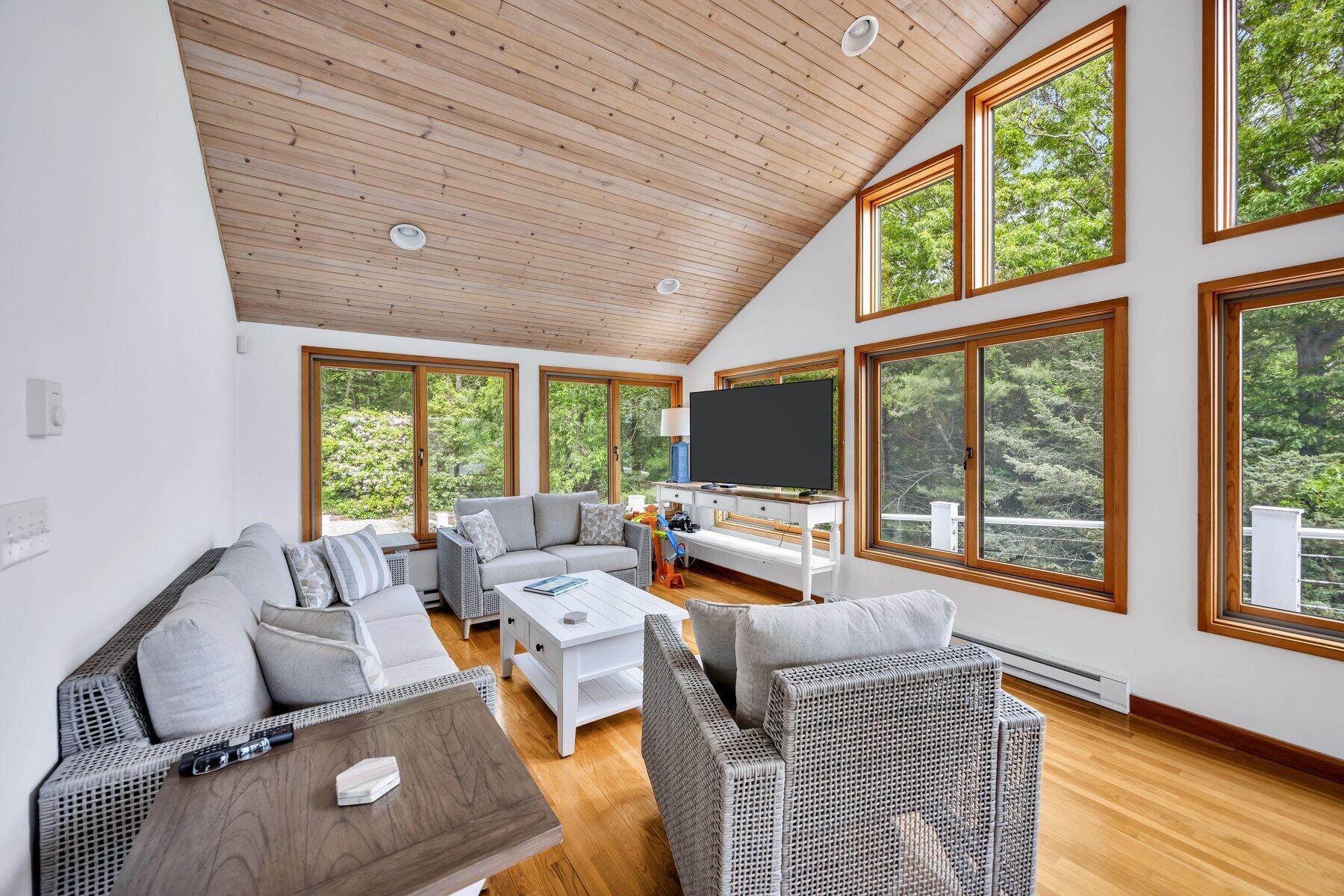 233 Scraggy Neck Road Cataumet MA 02534