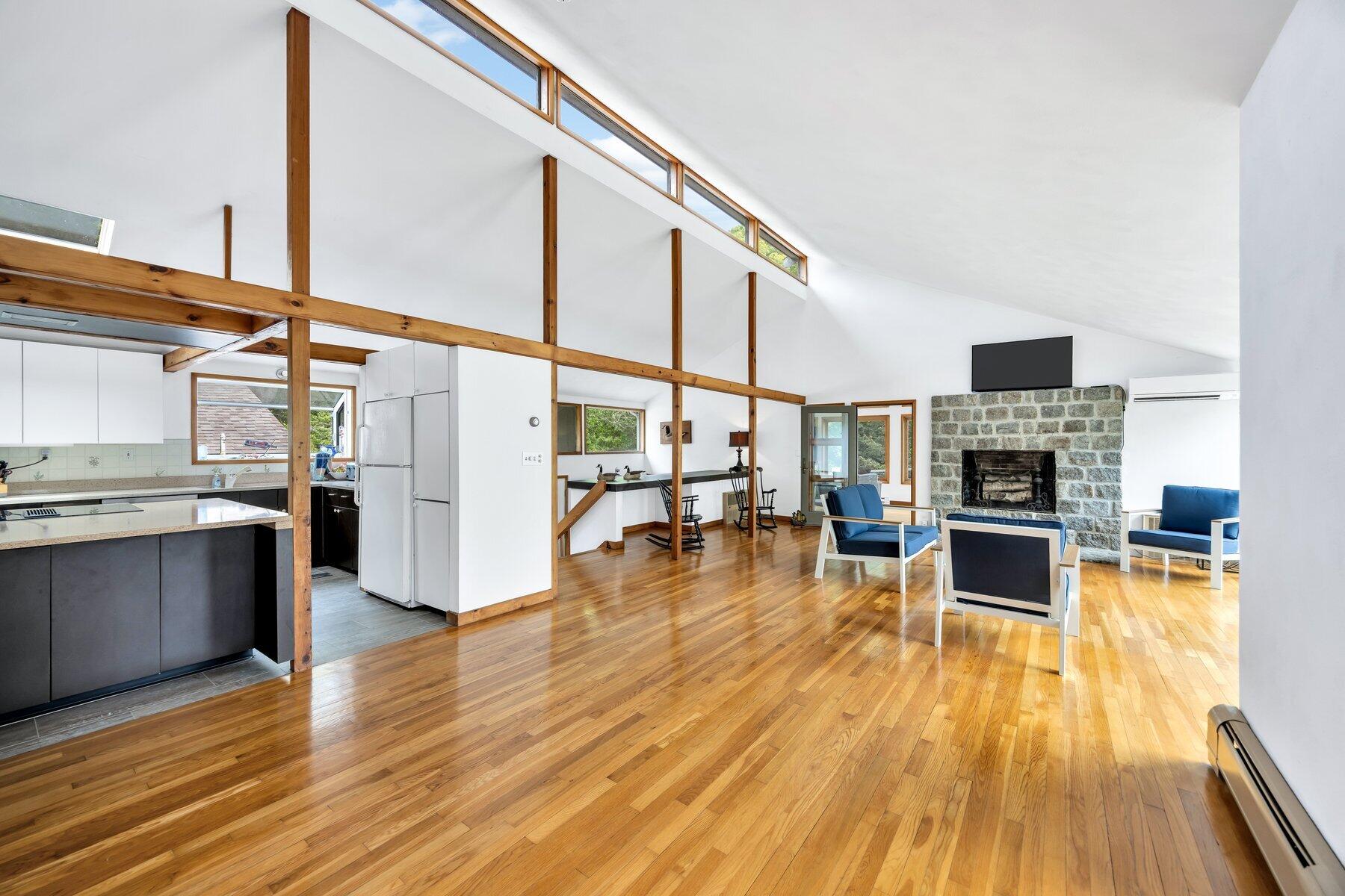 233 Scraggy Neck Road Cataumet MA 02534