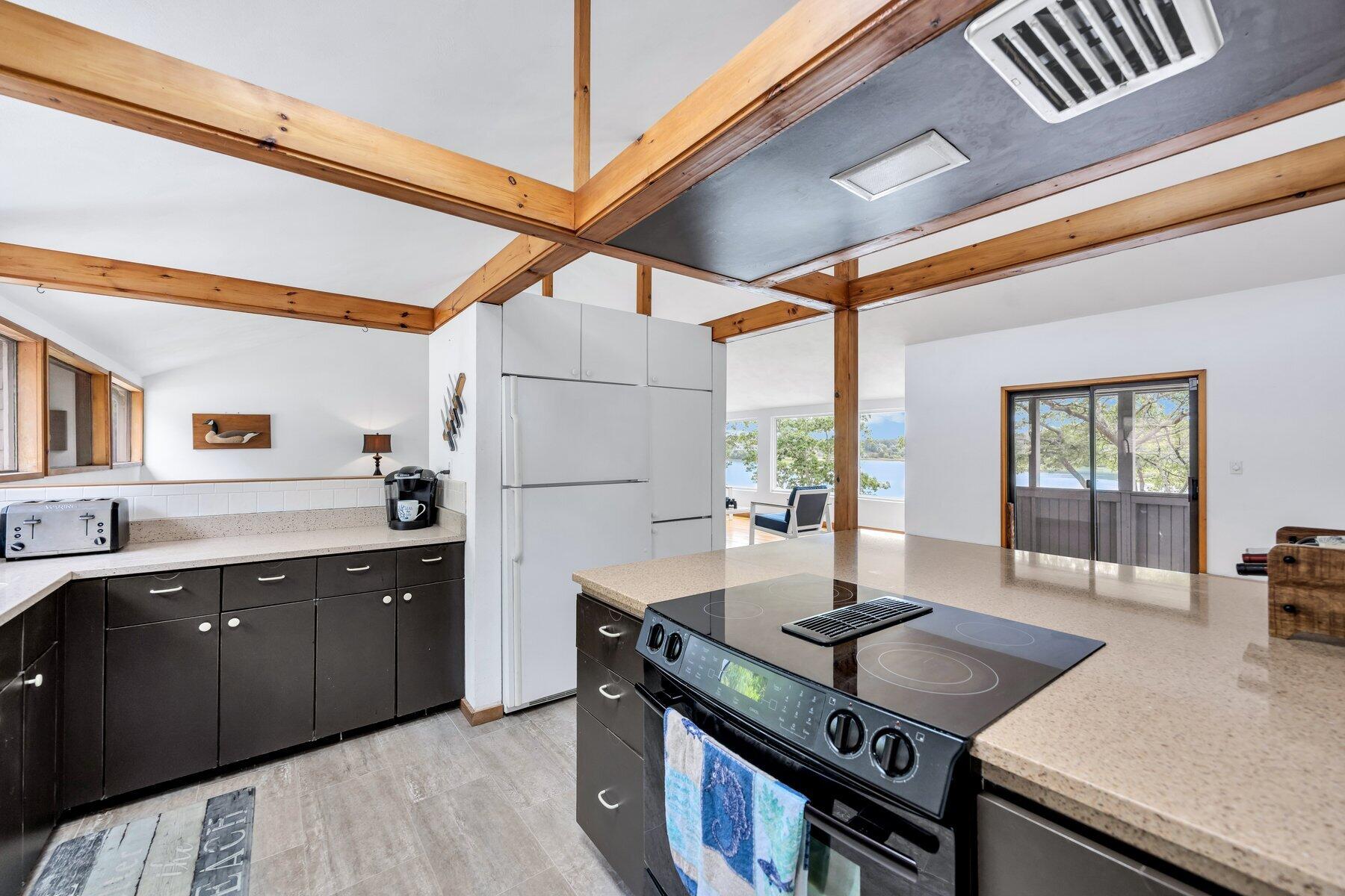 233 Scraggy Neck Road Cataumet MA 02534