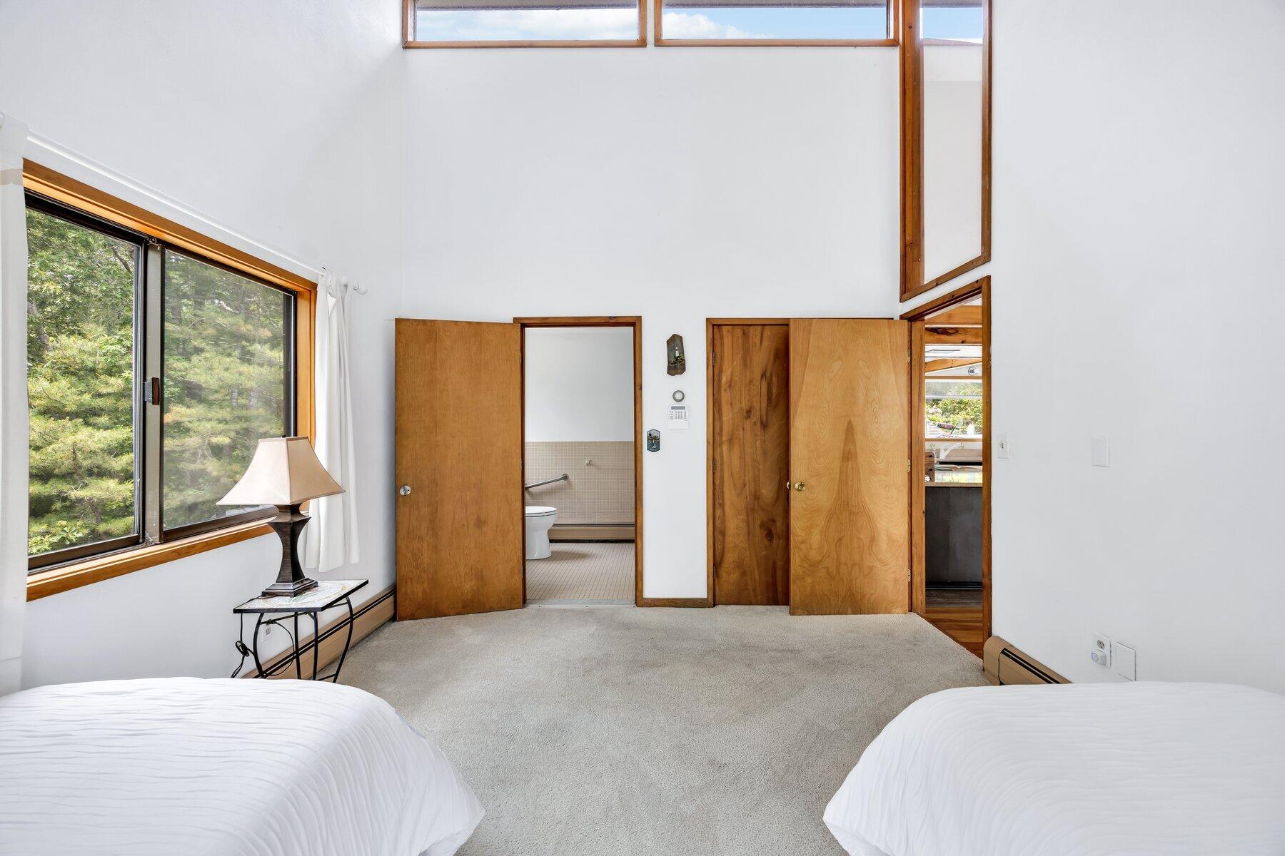 233 Scraggy Neck Road Cataumet MA 02534