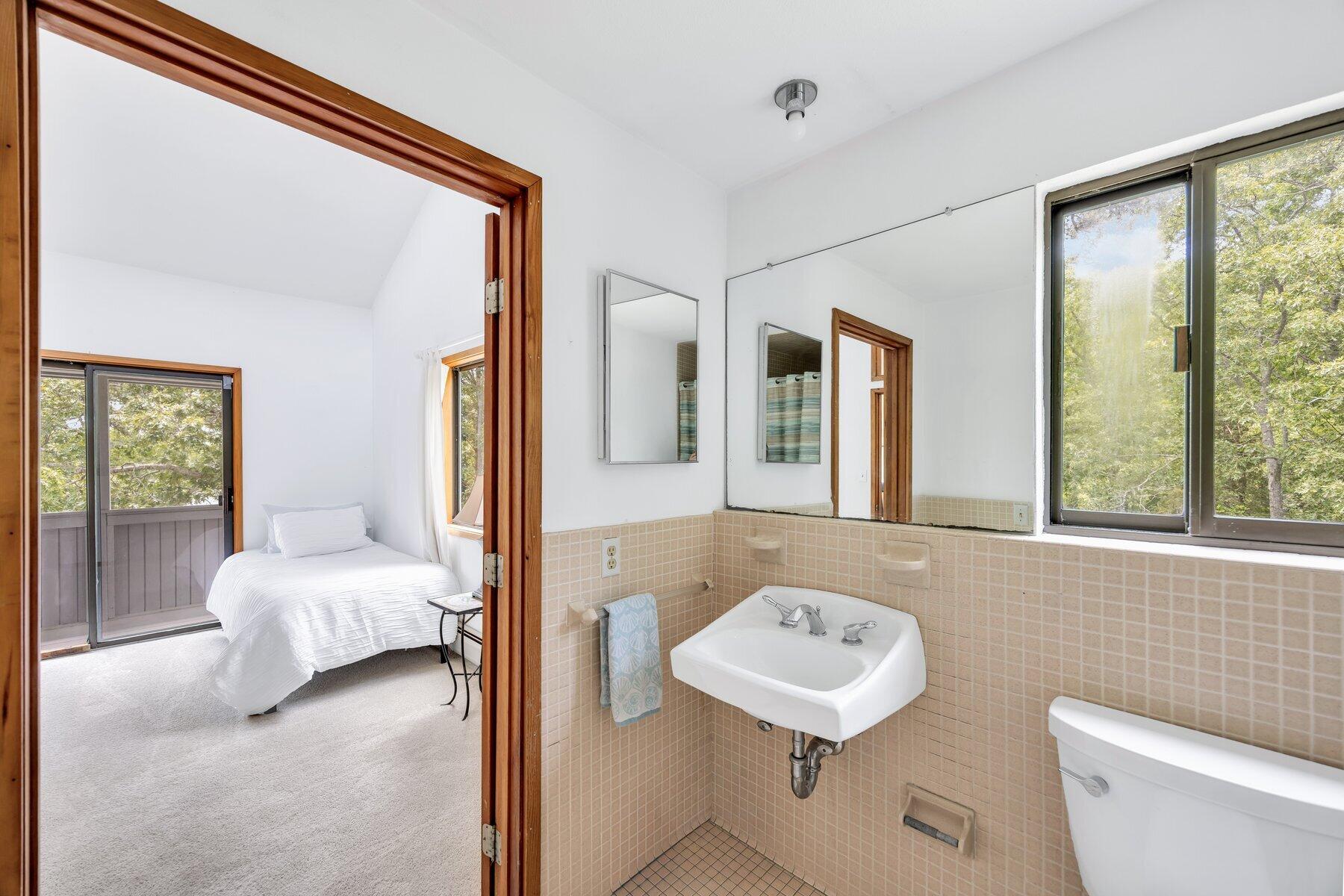 233 Scraggy Neck Road Cataumet MA 02534
