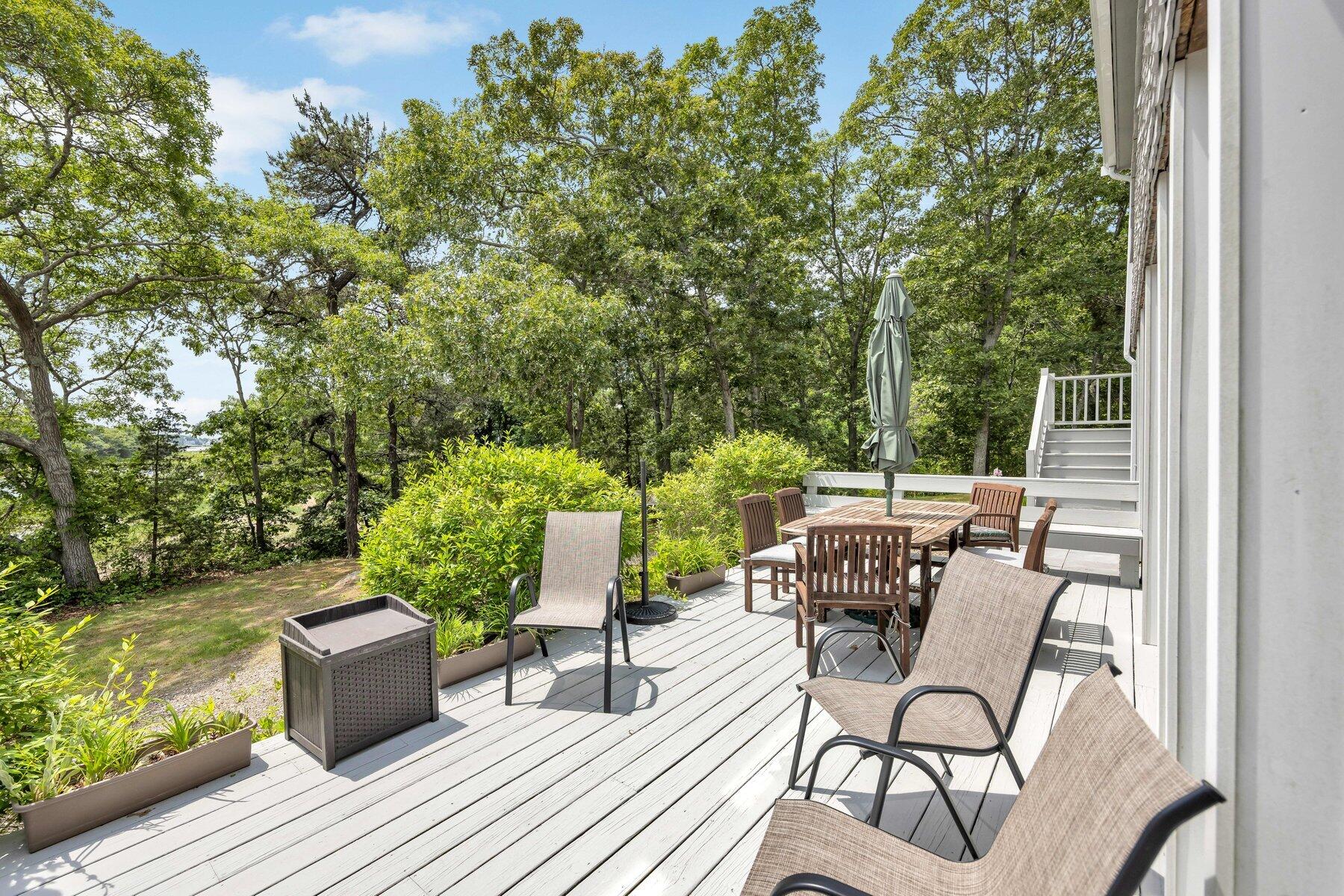 233 Scraggy Neck Road Cataumet MA 02534