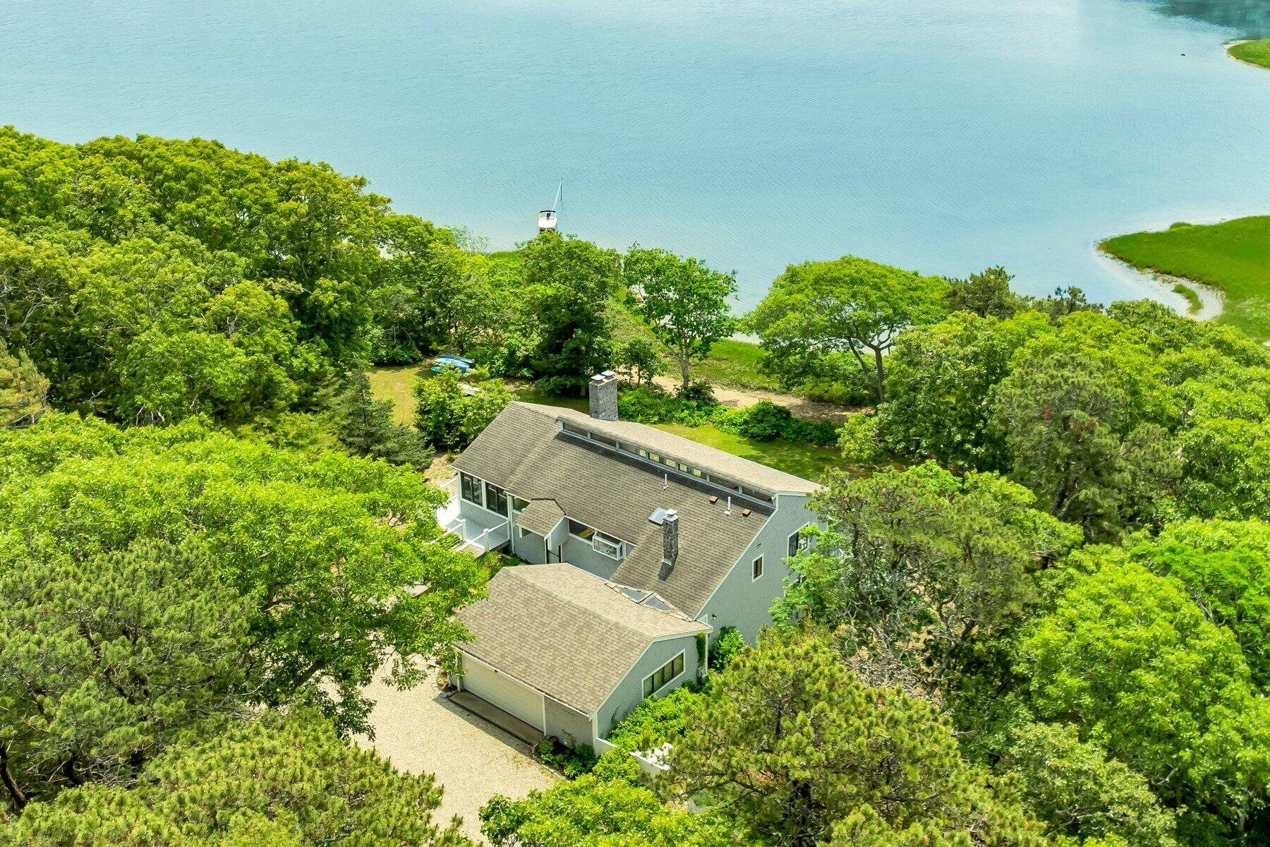 233 Scraggy Neck Road Cataumet MA 02534