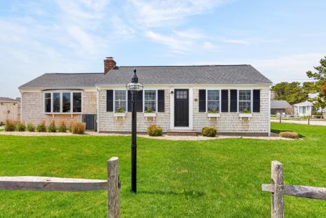 3 Wendy Way Dennis MA 02670