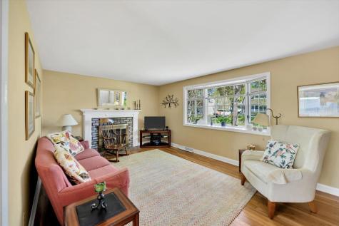 27 Sandpiper Circle Falmouth MA 02536