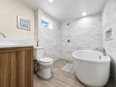 104 Seagate Lane Barnstable MA 02601