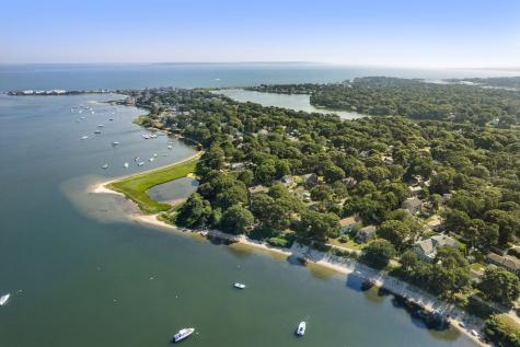 75 Reynolds Street Falmouth MA 02536