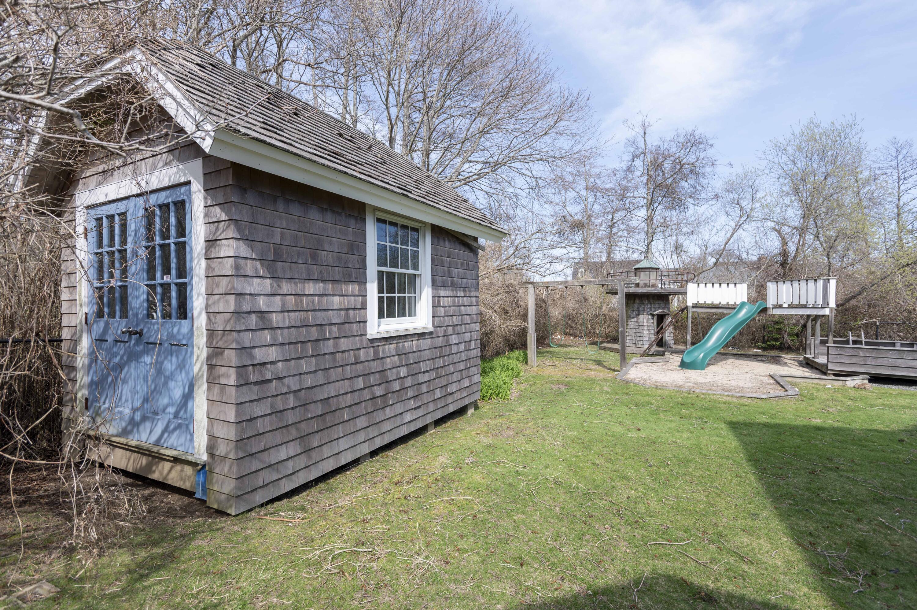 9 Hedge Lane Falmouth MA 02540