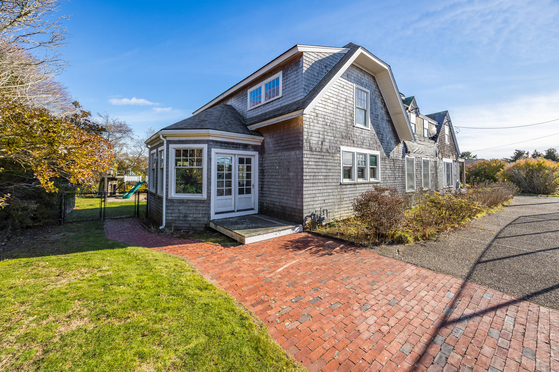9 Hedge Lane Falmouth MA 02540