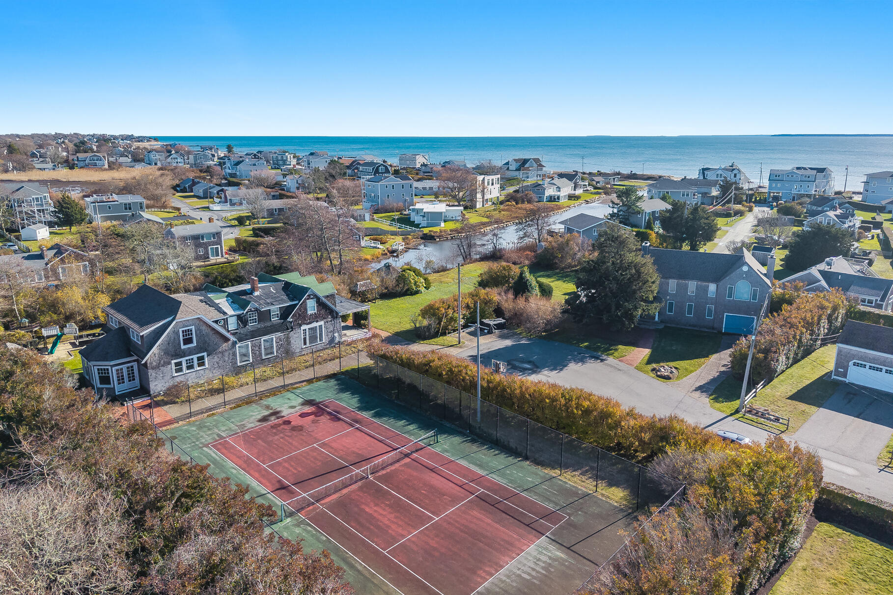 9 Hedge Lane Falmouth MA 02540