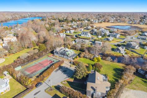 9 Hedge Lane Falmouth MA 02540