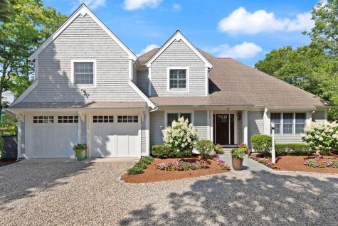 54 Greensward Circle Mashpee MA 02649